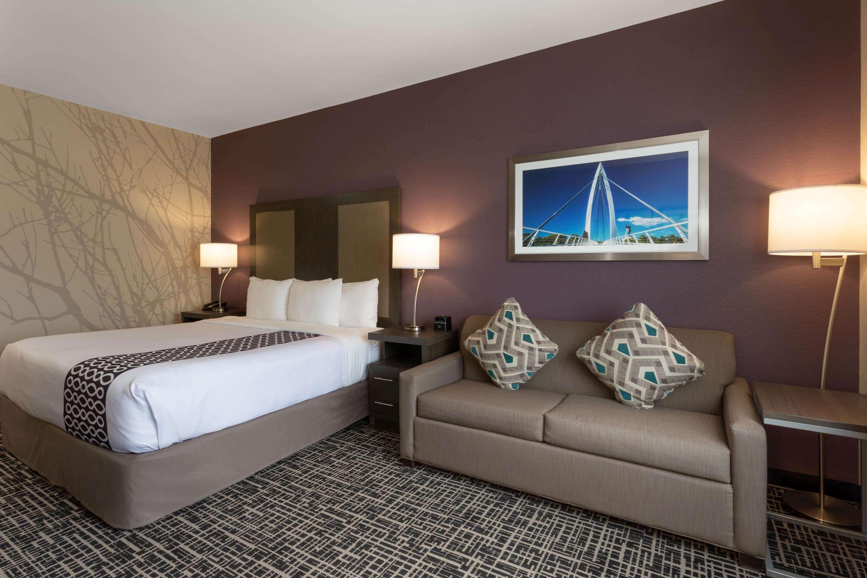Отель La Quinta By Wyndham Wichita Airport Экстерьер фото